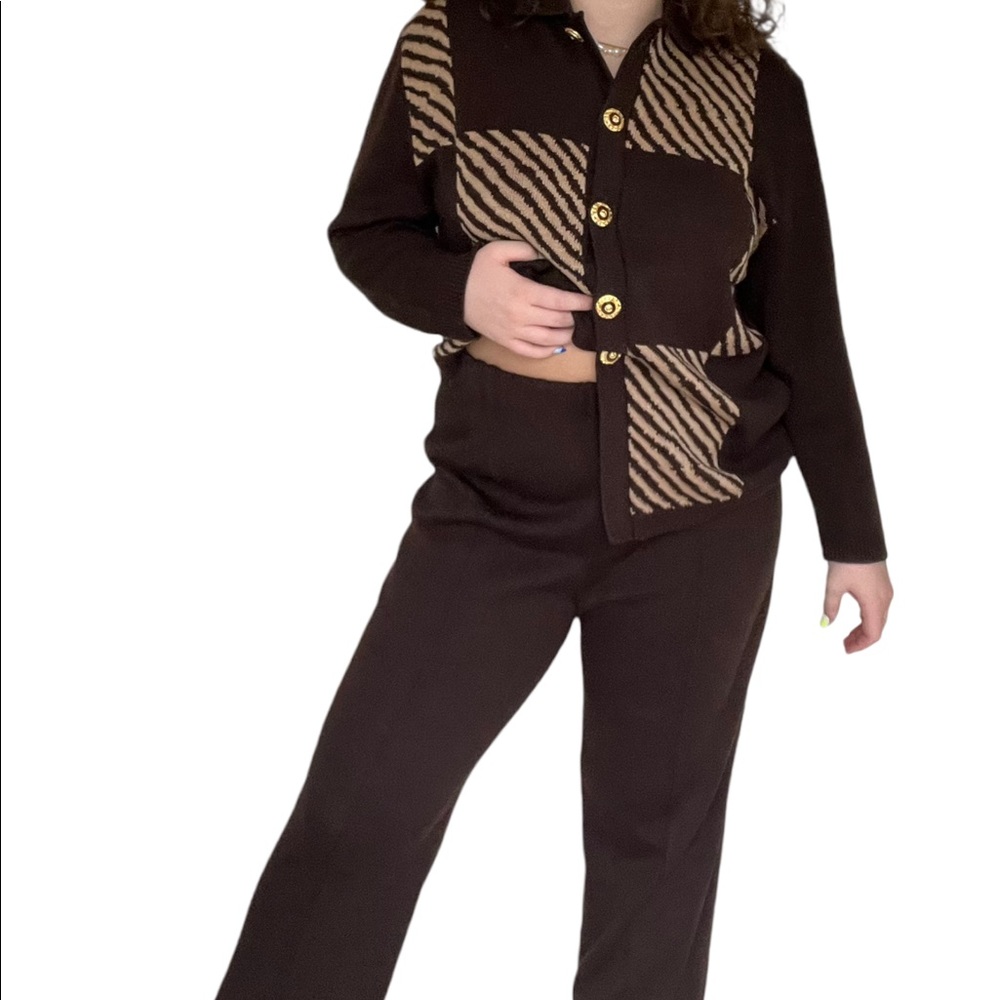 vintage brown and pattern sweater set